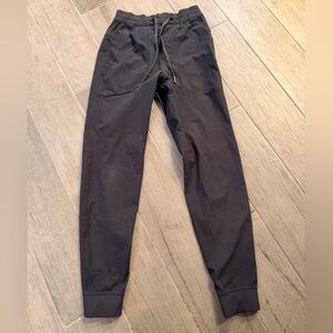 lululemon athletica Joggers- size- XS